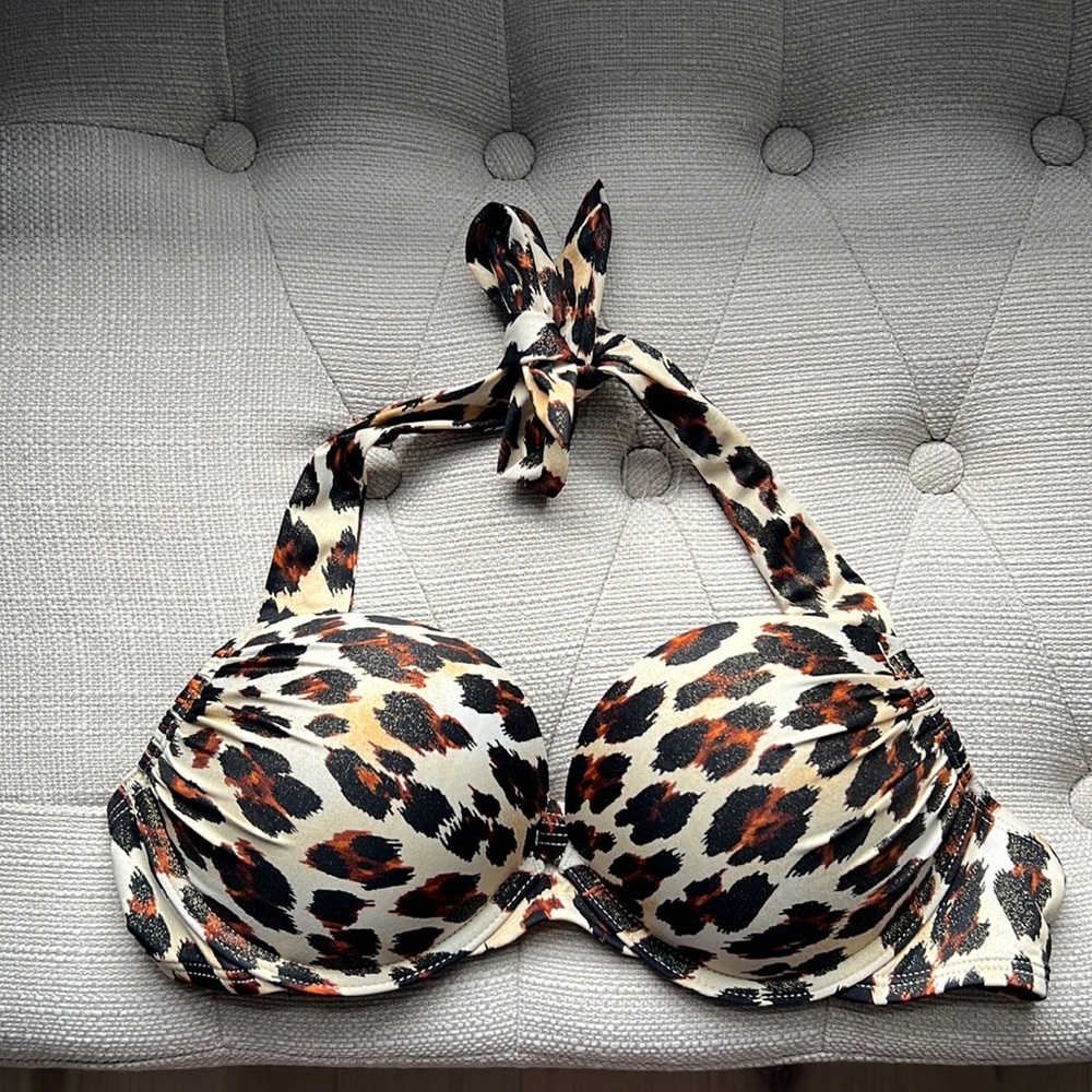 Victoria’s Secret Leopard bombshell bathing suit top